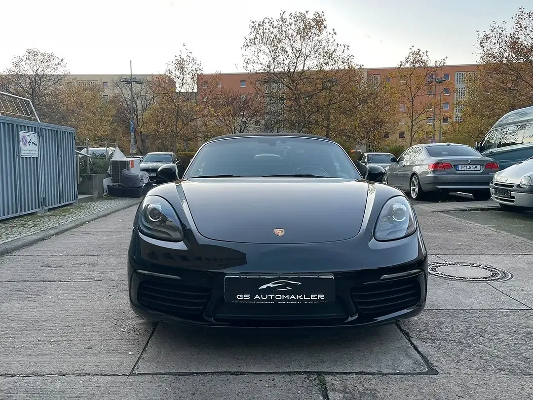 Porsche Boxster - Thumbnail 3