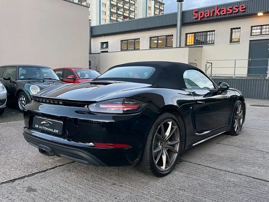 Porsche Boxster - Thumbnail 5