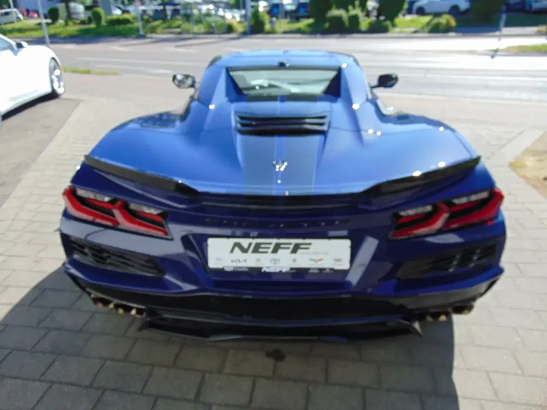 Corvette C8 - Thumbnail 4