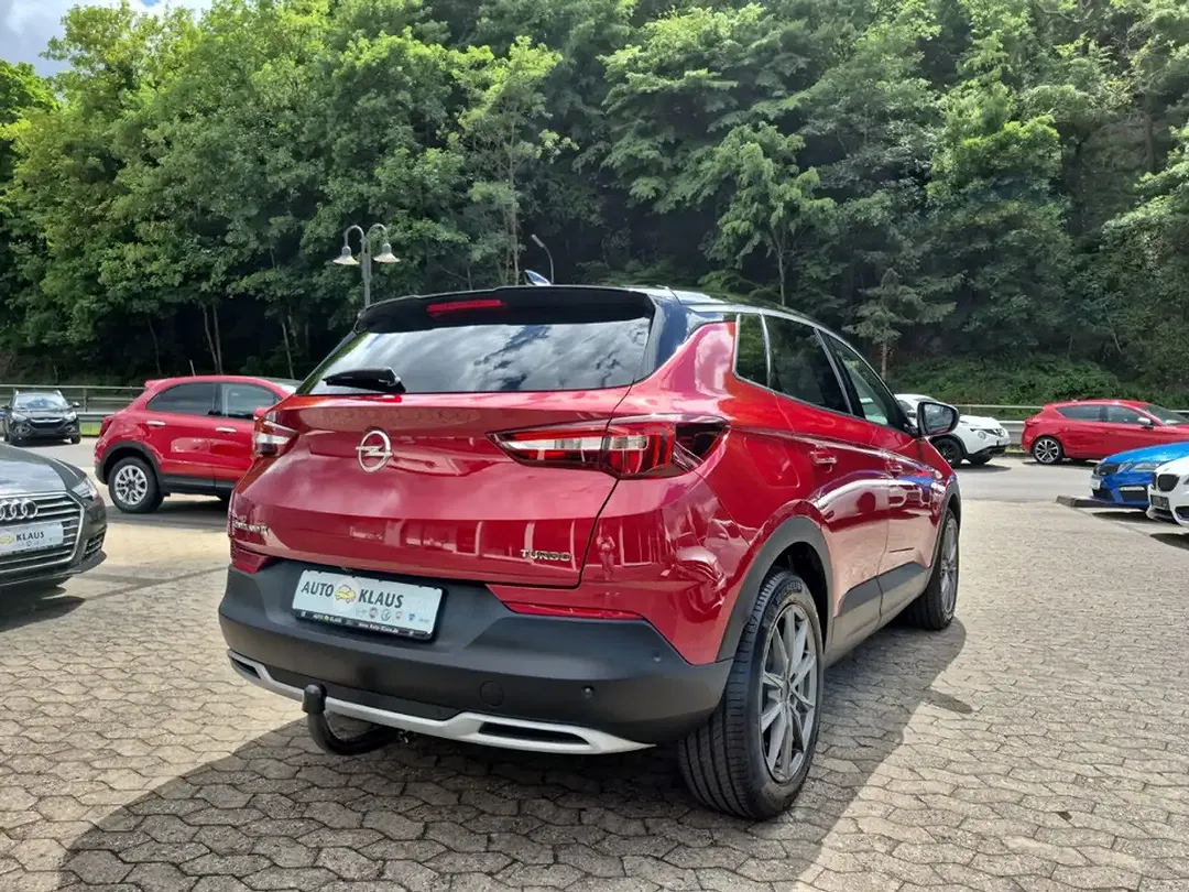 Opel Grandland - Thumbnail 3