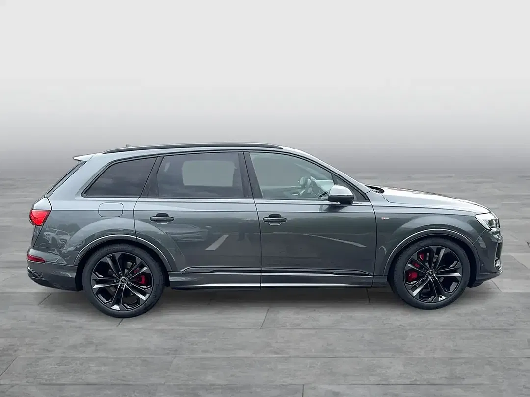 Audi Q7 - Thumbnail 5