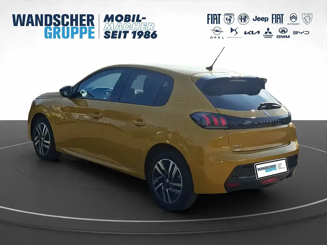 Peugeot 208 - Thumbnail 3
