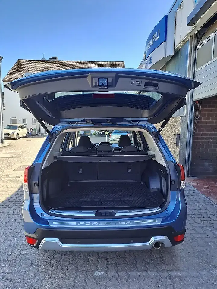 Subaru Forester - Thumbnail 5