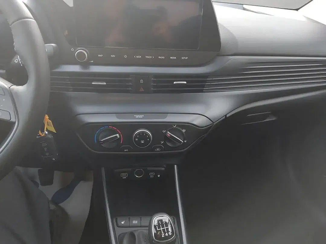 Hyundai i20 - Thumbnail 14