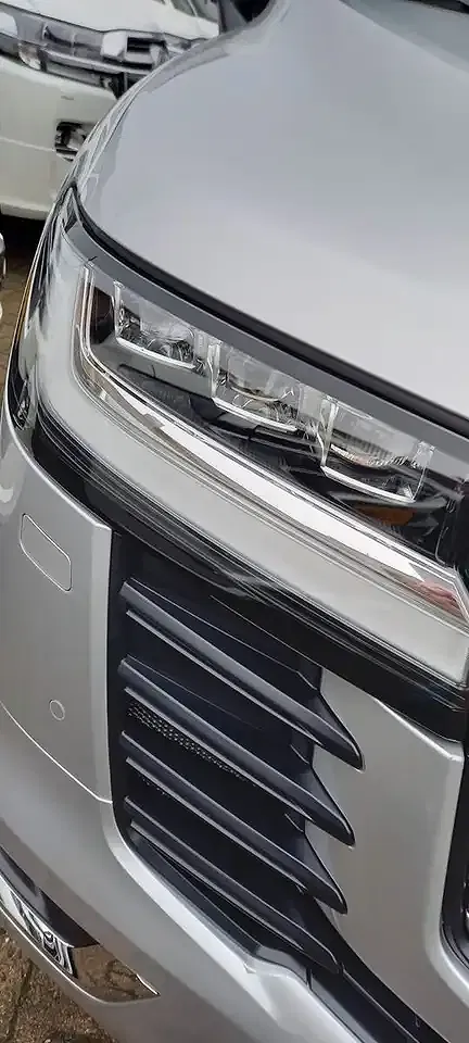 Toyota Land Cruiser - Thumbnail 8