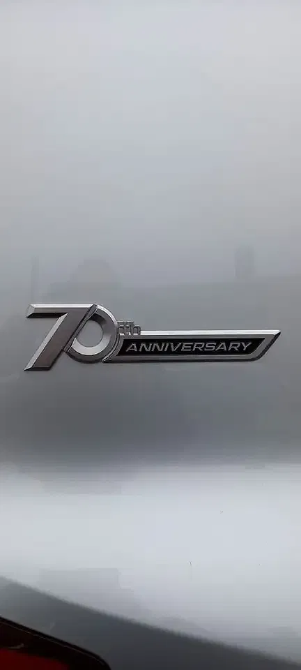 Toyota Land Cruiser - Thumbnail 9