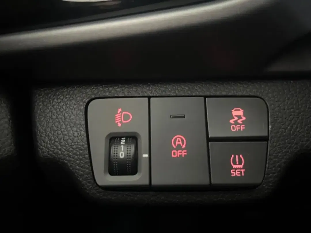 Kia Stonic - Thumbnail 15