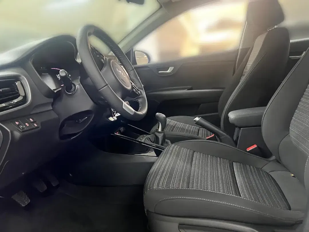 Kia Stonic - Thumbnail 7