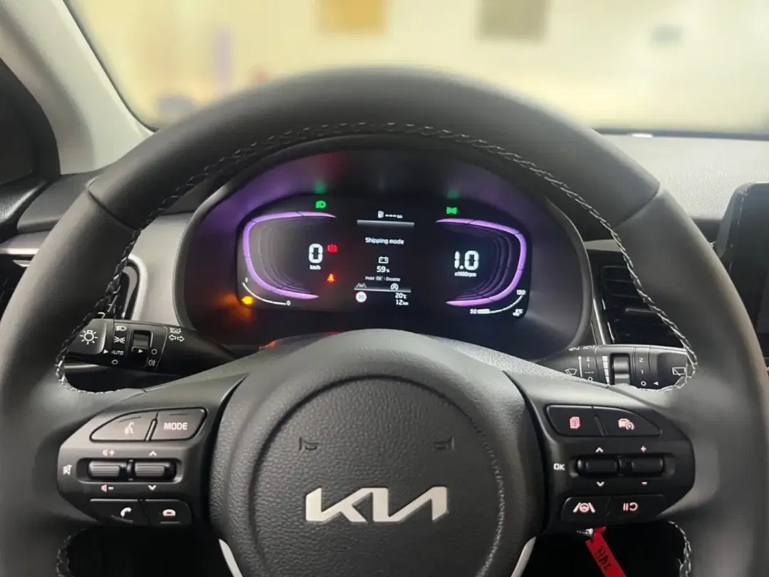 Kia Stonic - Thumbnail 8