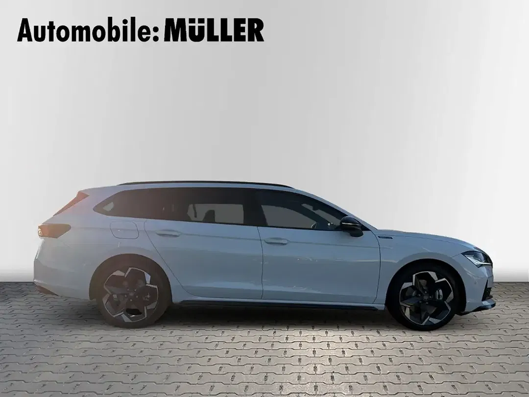 Skoda Superb - Thumbnail 4