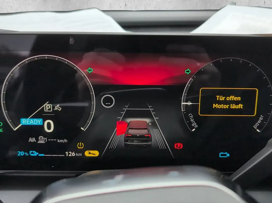 Mitsubishi Eclipse Cross - Thumbnail 12