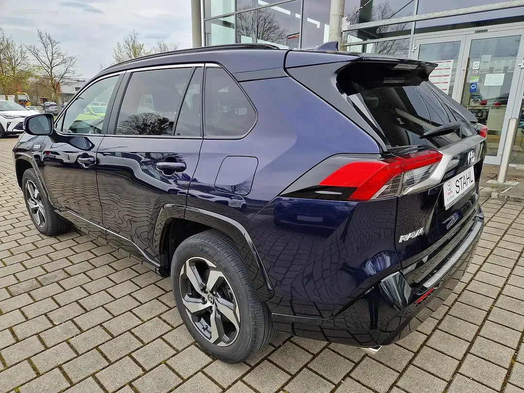 Toyota RAV 4 - Thumbnail 6