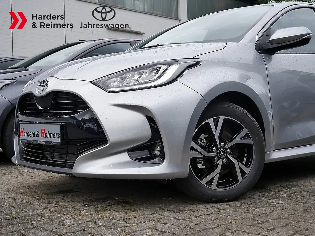 Toyota Yaris - Thumbnail 4