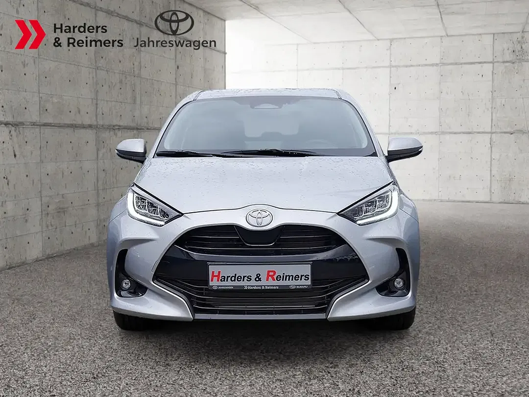 Toyota Yaris - Thumbnail 5