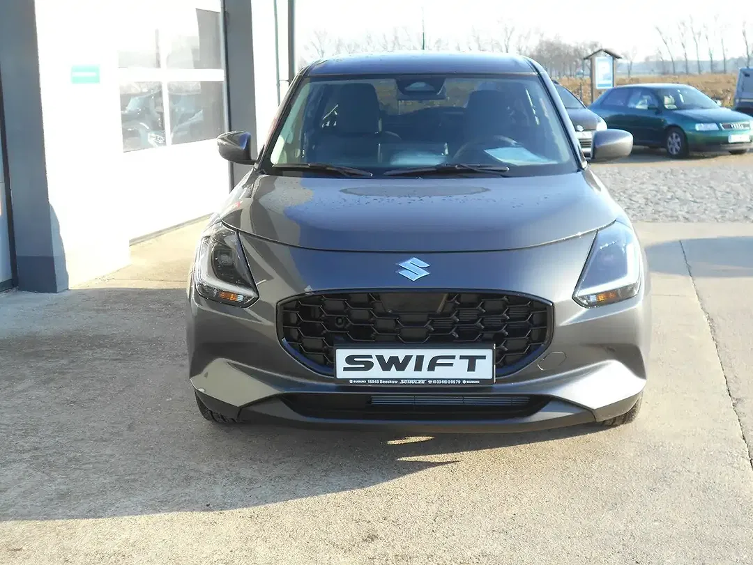 Suzuki Swift - Thumbnail 2