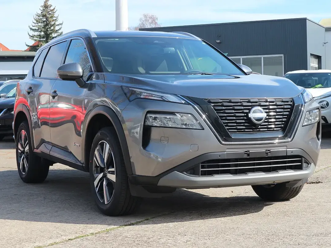 Nissan X-Trail - Thumbnail 3