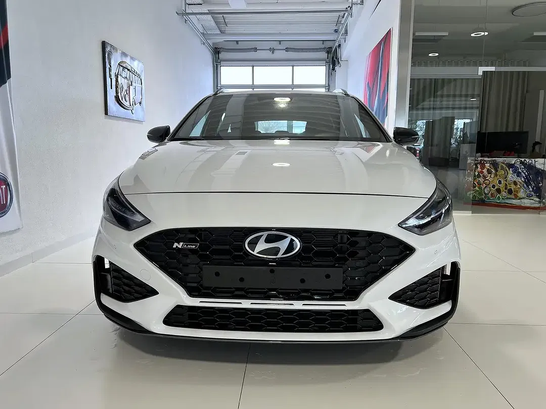 Hyundai i30 - Thumbnail 1
