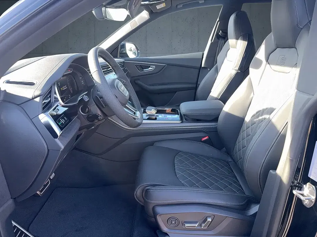Audi Q8 - Thumbnail 9