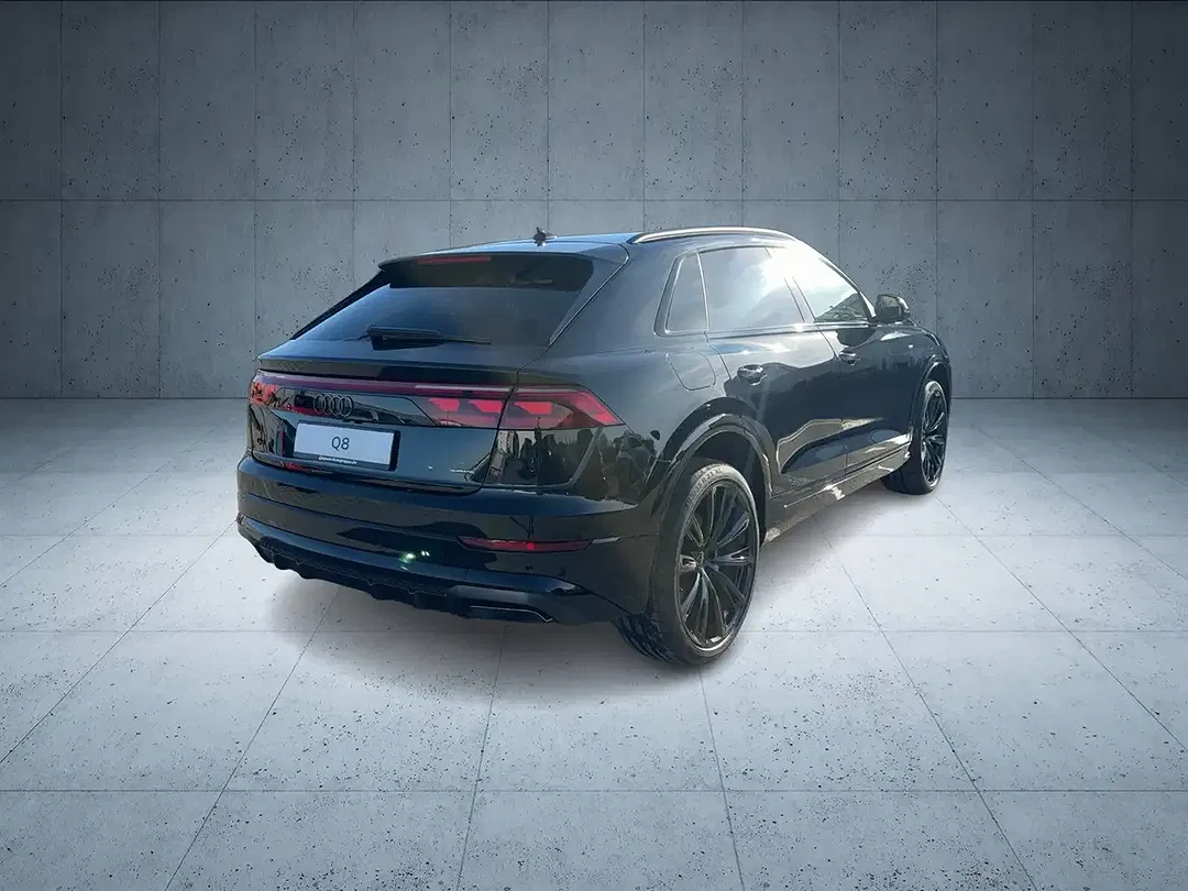 Audi Q8 - Thumbnail 5