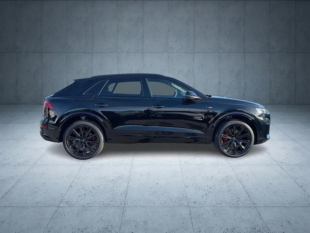 Audi Q8 - Thumbnail 6