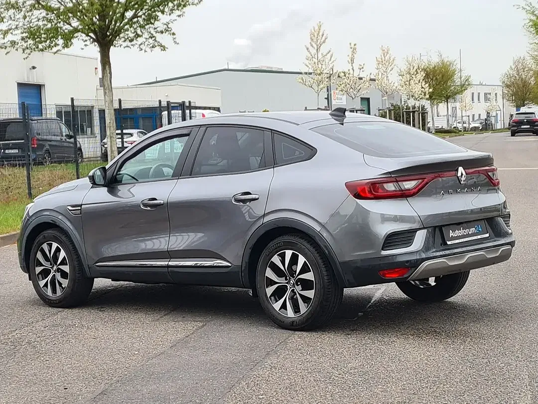 Renault Arkana - Thumbnail 3