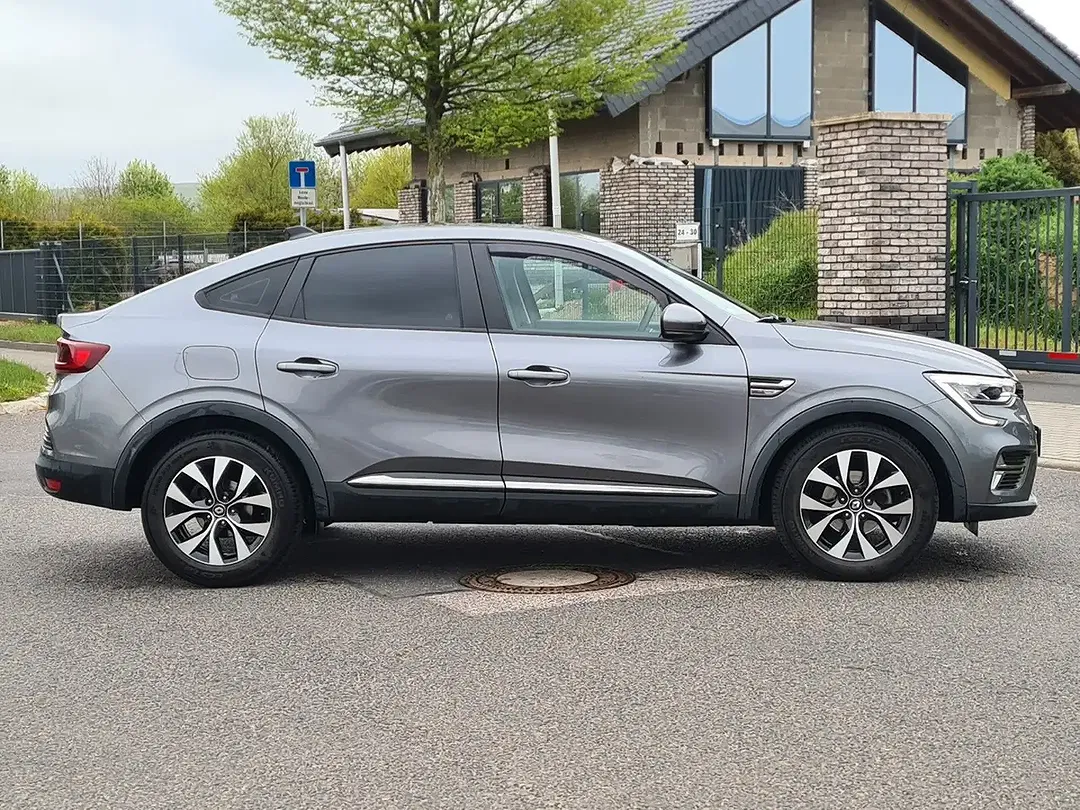 Renault Arkana - Thumbnail 6