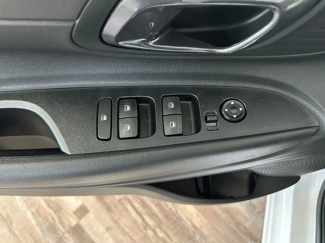 Hyundai i20 - Thumbnail 5