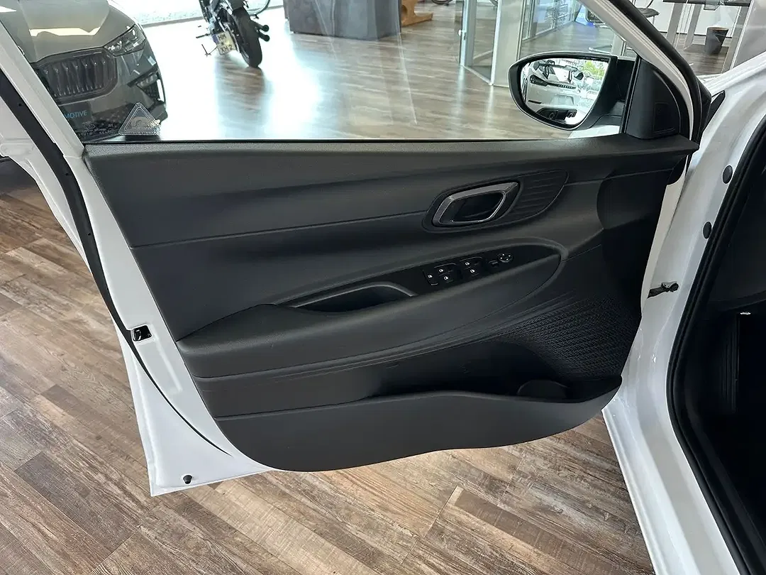 Hyundai i20 - Thumbnail 6