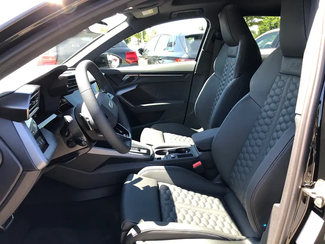 Audi RS3 - Thumbnail 9