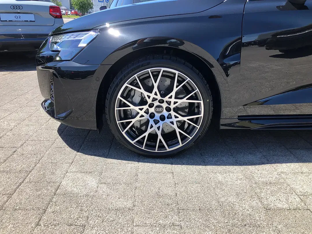 Audi RS3 - Thumbnail 4