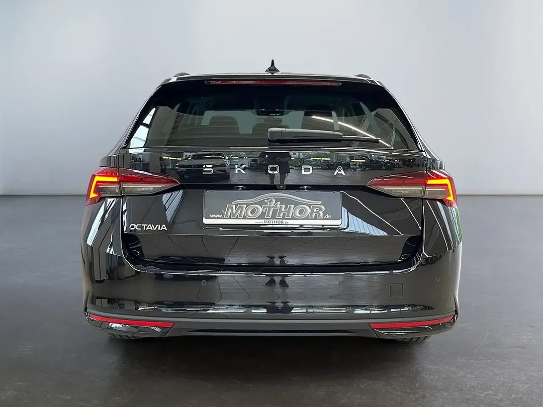 Skoda Octavia - Thumbnail 4