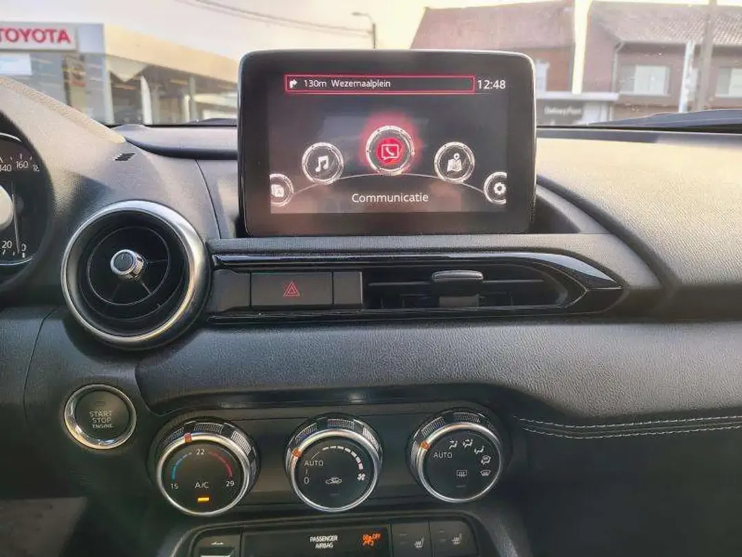 Mazda MX-5 - Thumbnail 10