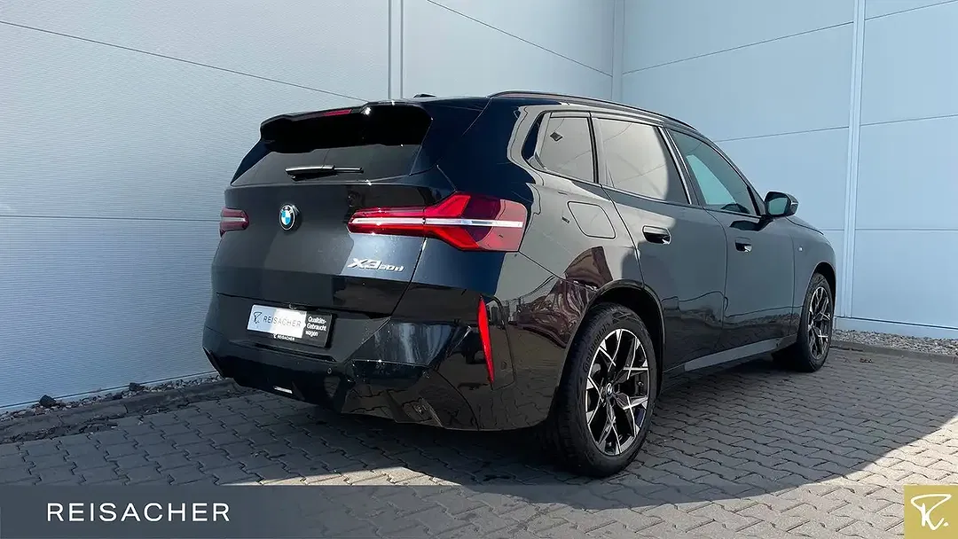 BMW X3 - Thumbnail 2