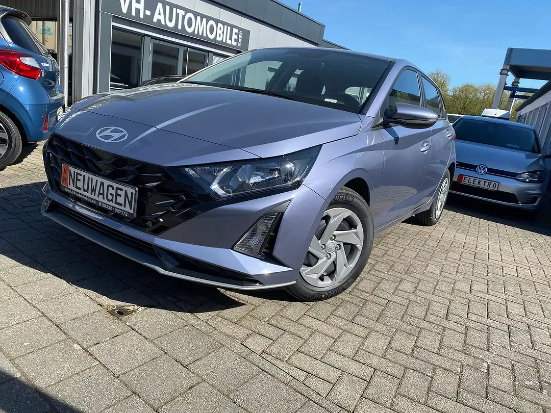 Hyundai i20 - Thumbnail 2