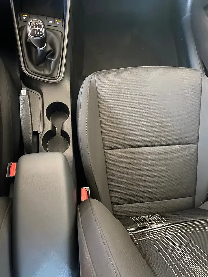 Hyundai i20 - Thumbnail 45