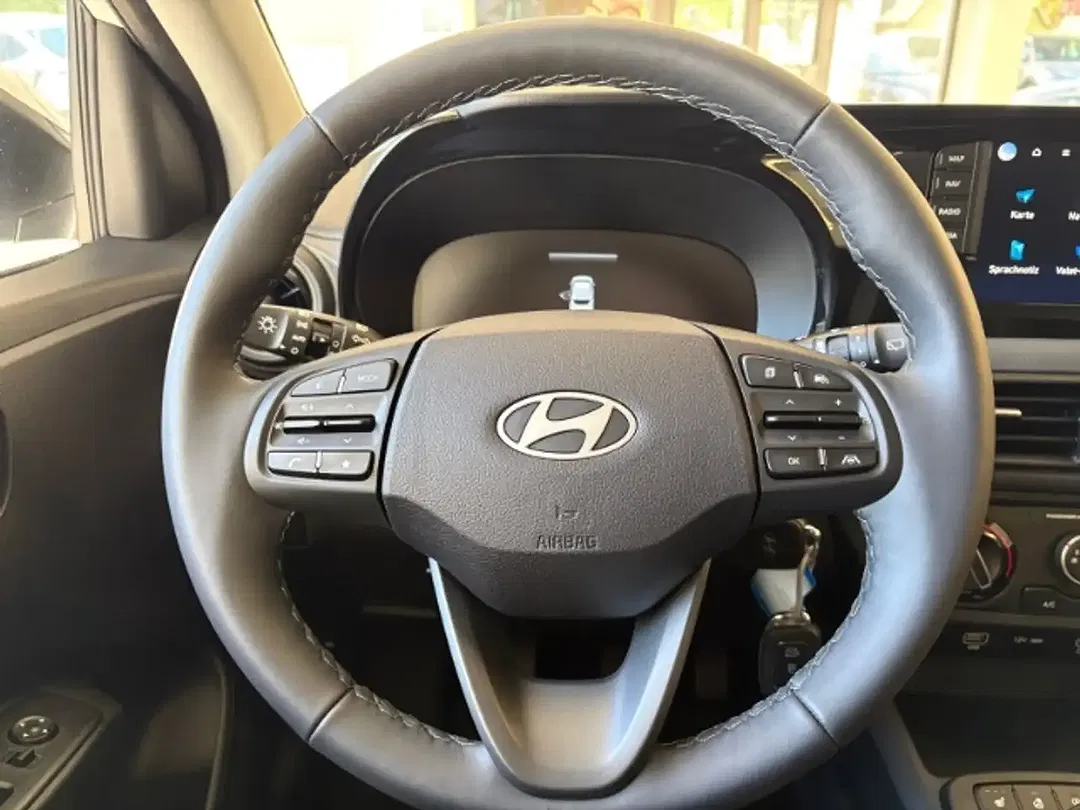 Hyundai i10 - Thumbnail 12
