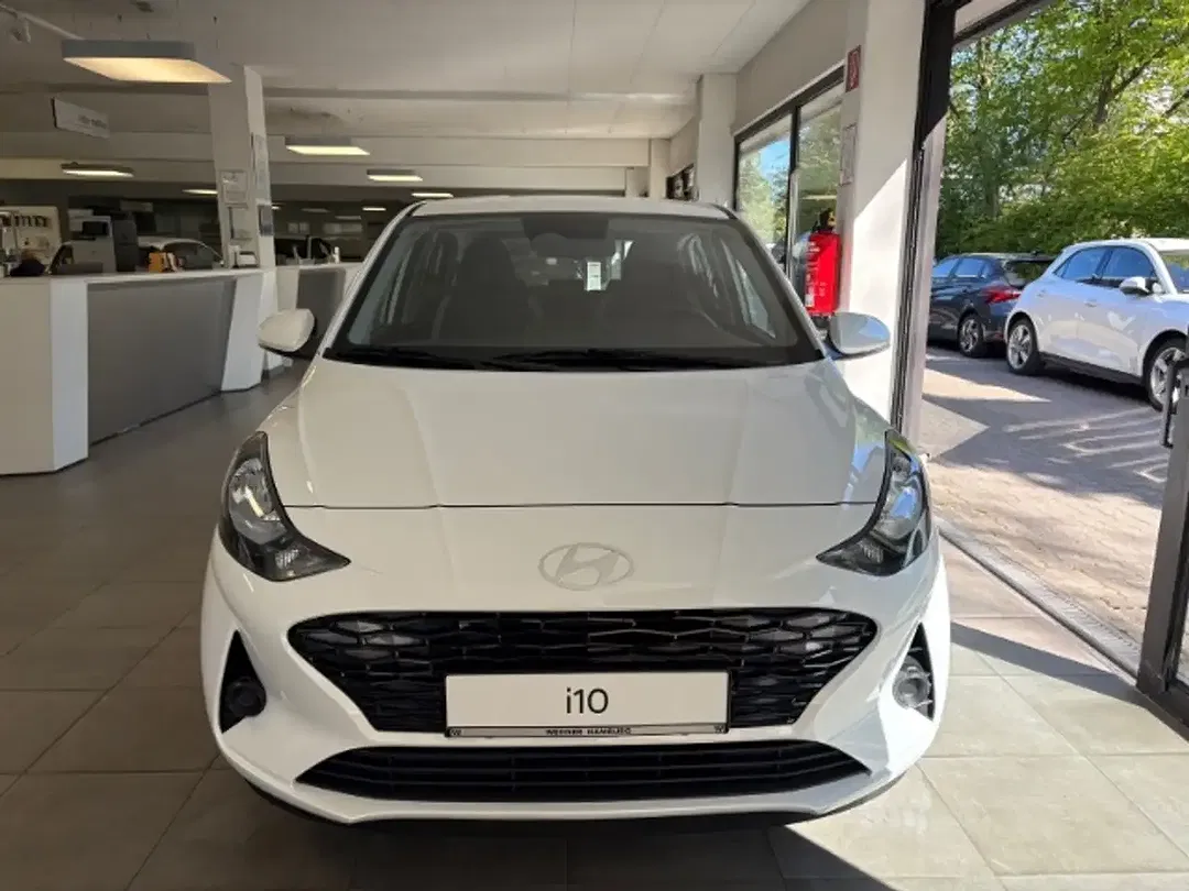 Hyundai i10 - Thumbnail 2