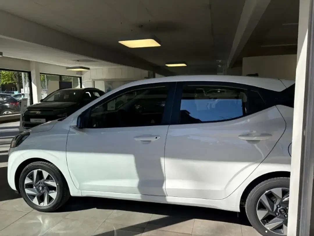 Hyundai i10 - Thumbnail 5