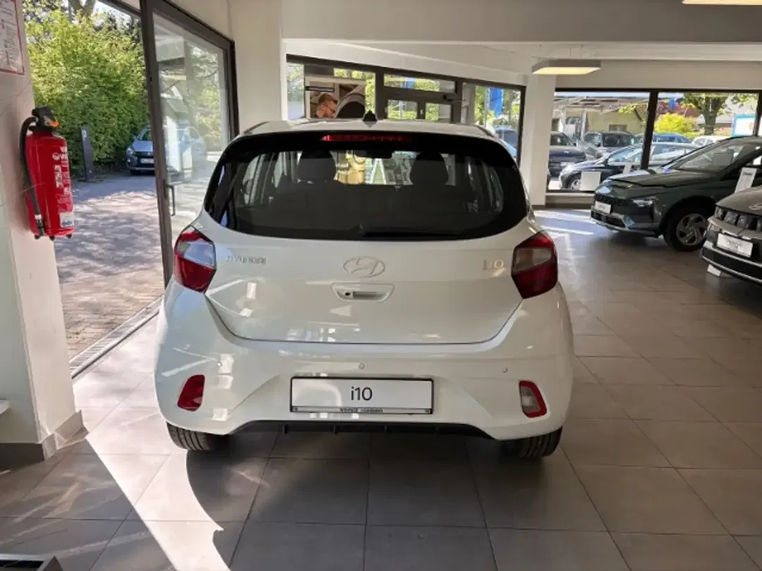 Hyundai i10 - Thumbnail 6
