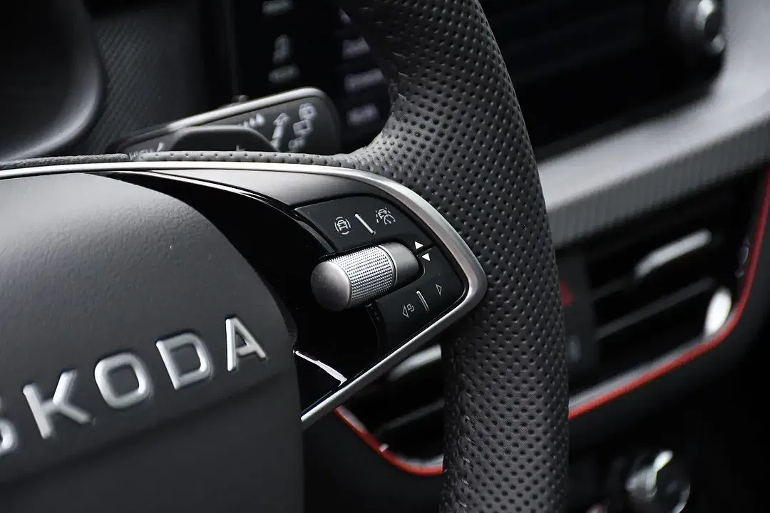 Skoda Kamiq - Thumbnail 11