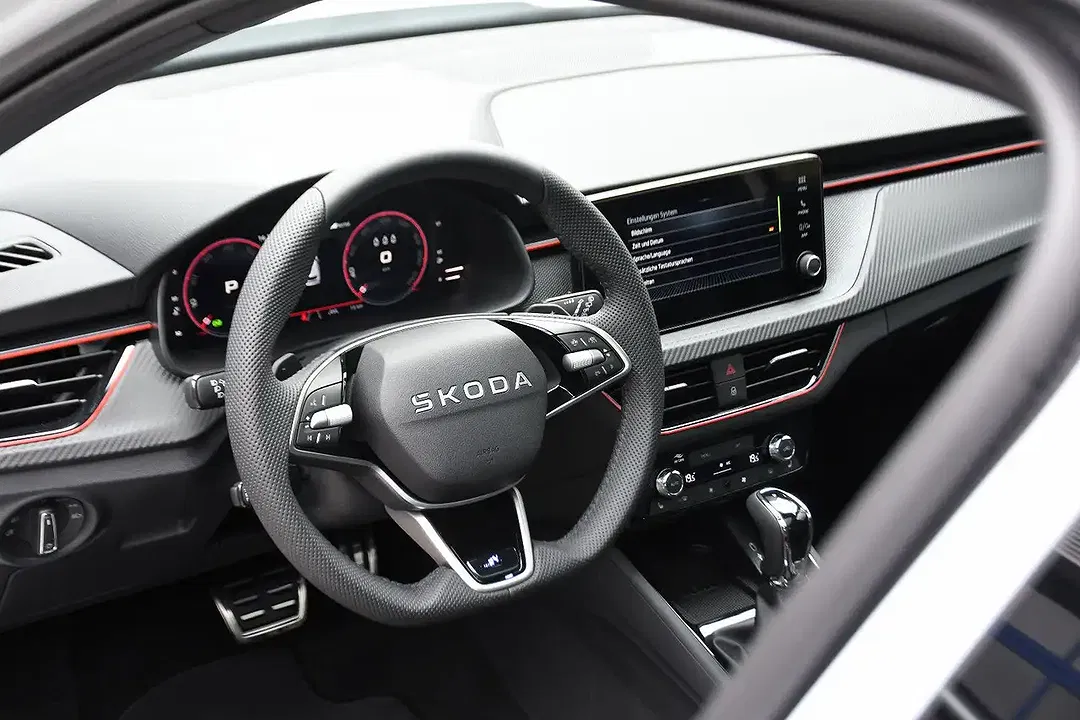 Skoda Kamiq - Thumbnail 6