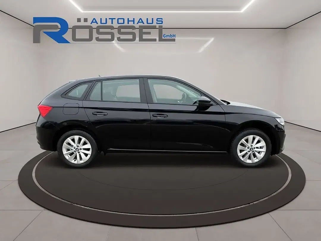 Skoda Scala - Thumbnail 4