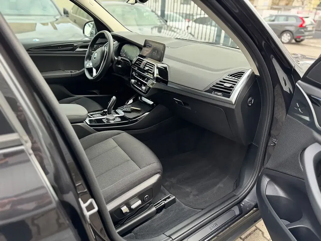 BMW X3 - Thumbnail 11