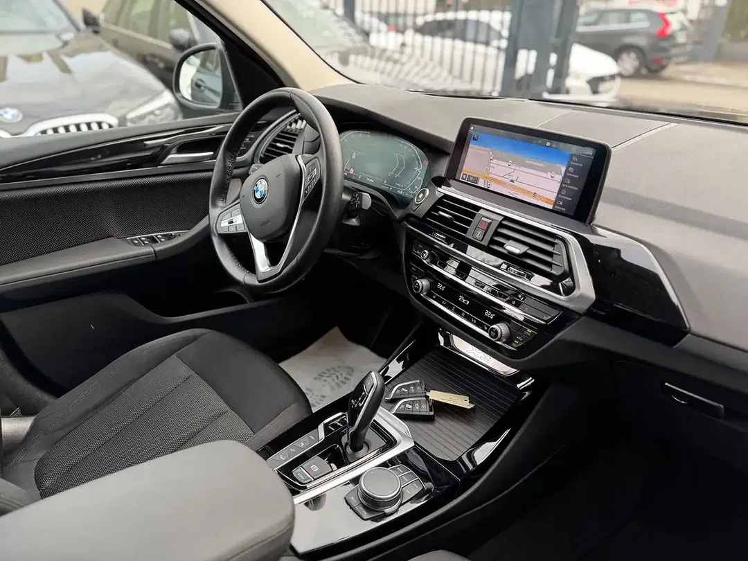 BMW X3 - Thumbnail 12
