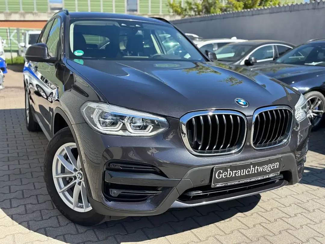 BMW X3 - Thumbnail 3