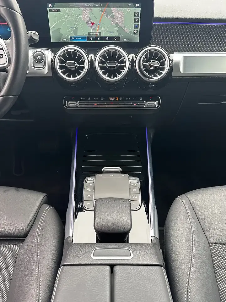 Mercedes-Benz EQB 250 - Thumbnail 14