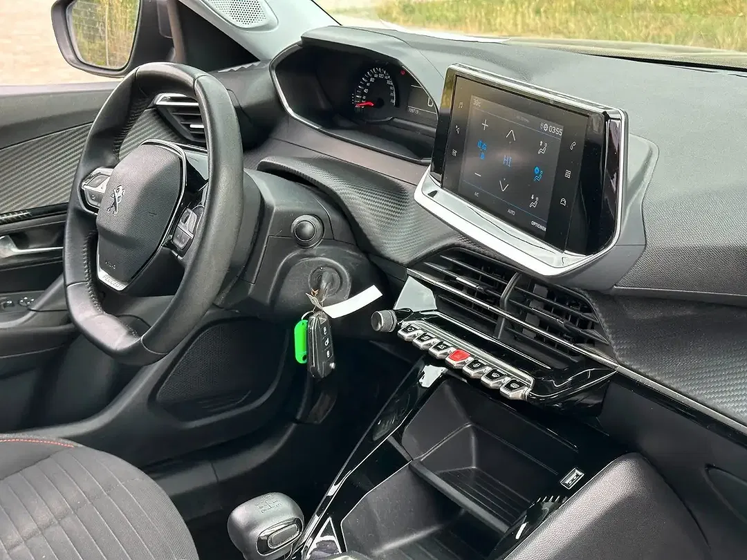 Peugeot 2008 - Thumbnail 10