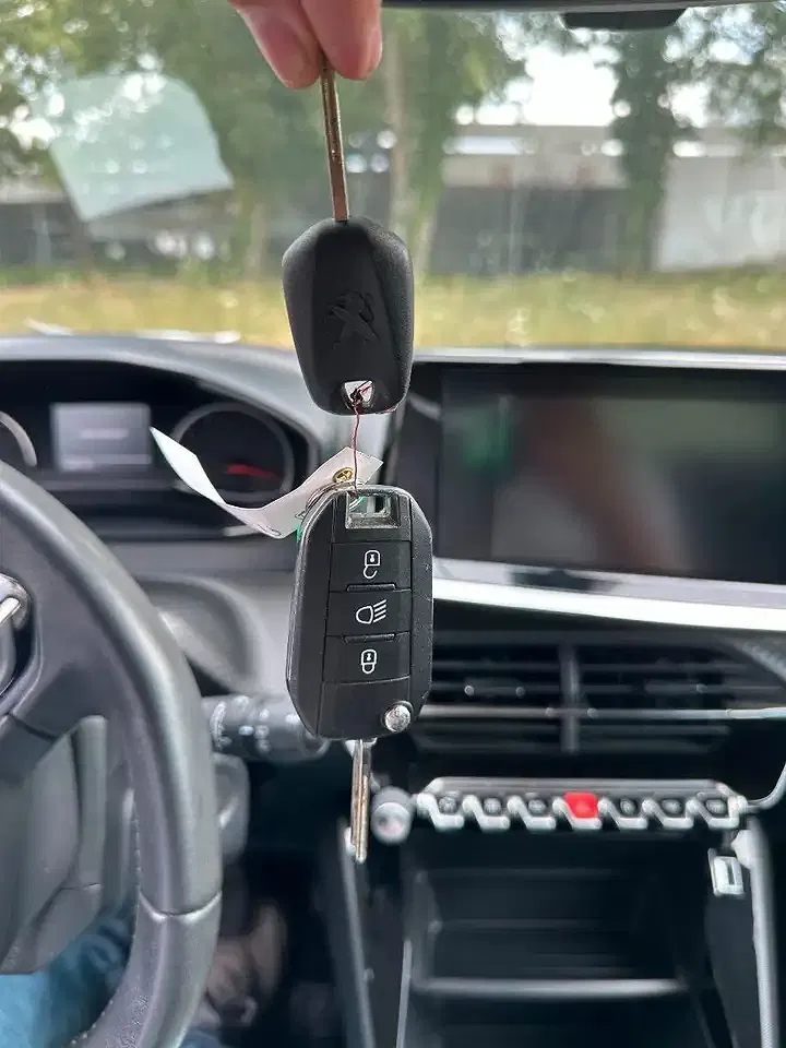 Peugeot 2008 - Thumbnail 13
