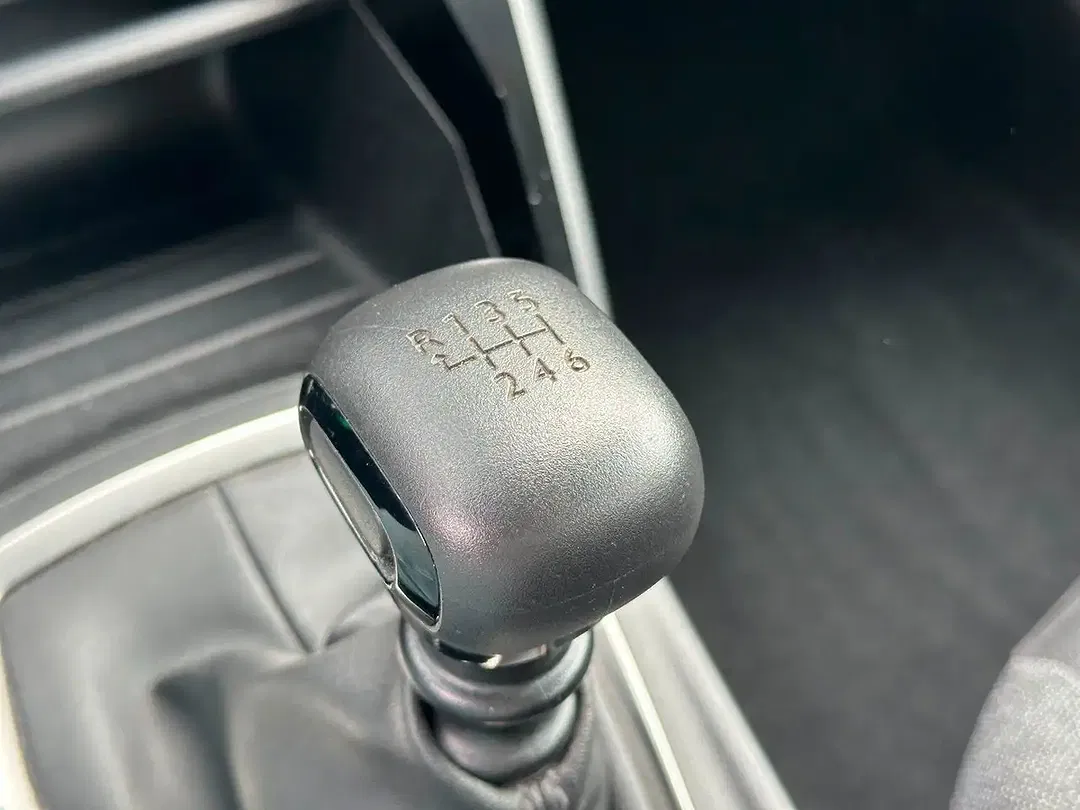 Peugeot 2008 - Thumbnail 14