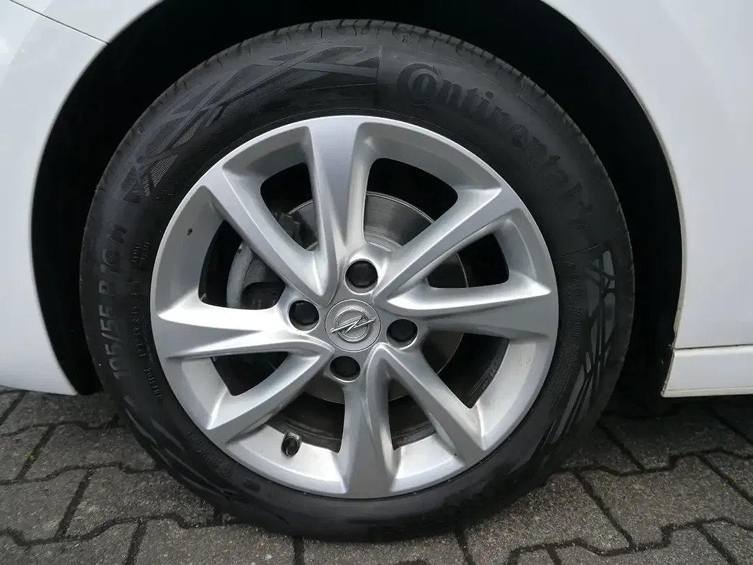 Opel Corsa - Thumbnail 4